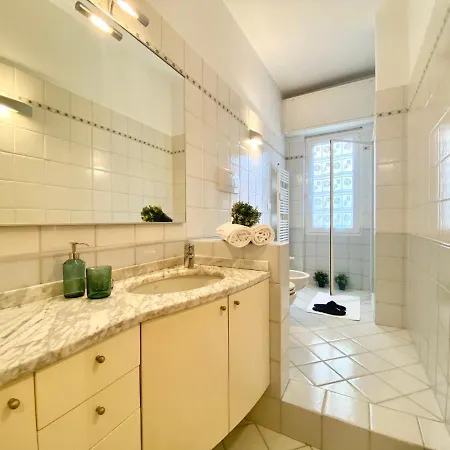 Lejlighed Casaviva - Elegant Bilo With Parking In Rapallo
